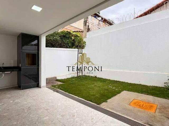 Casa para Venda em Belo Horizonte - 2