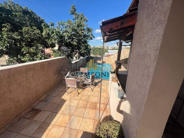 Casa para Venda em Belo Horizonte - 2