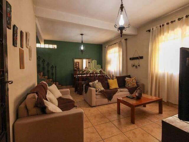 Casa para Venda em Belo Horizonte - 2