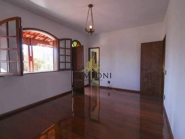 Casa para Venda em Belo Horizonte - 2