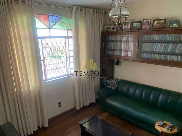 Casa para Venda em Belo Horizonte - 2