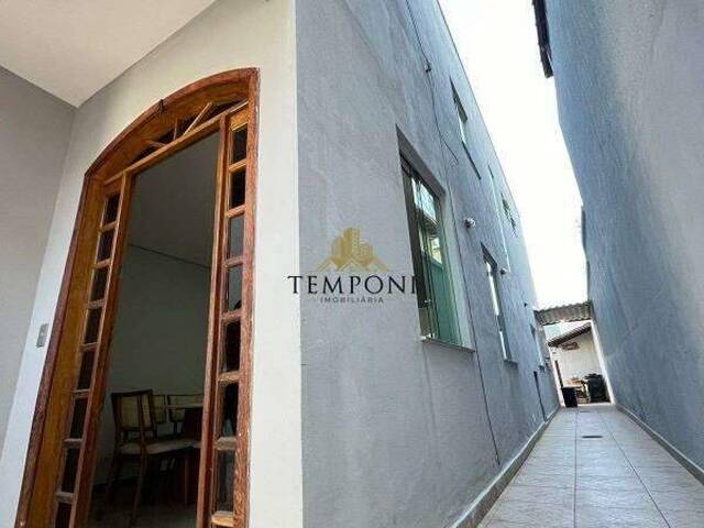 Casa para Venda em Belo Horizonte - 2