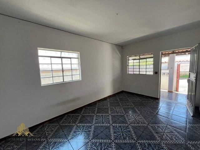 #2015 - Casa para Venda em Belo Horizonte - MG - 3