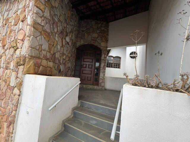 #1989 - Casa para Venda em Belo Horizonte - MG - 2