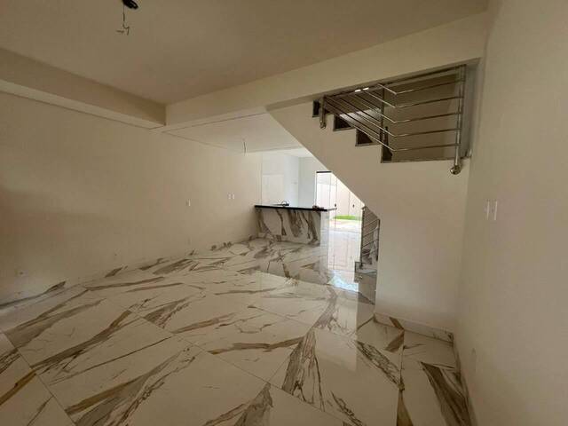 #1982 - Casa para Venda em Belo Horizonte - MG - 2