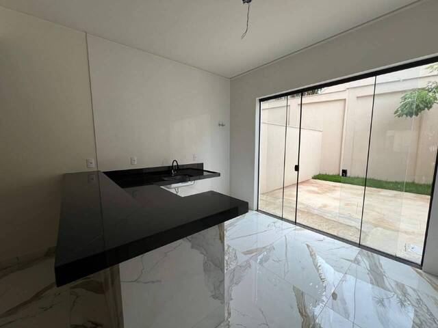 Casa para Venda em Belo Horizonte - 4