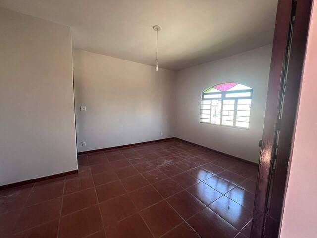 #1929 - Casa para Venda em Belo Horizonte - MG - 3