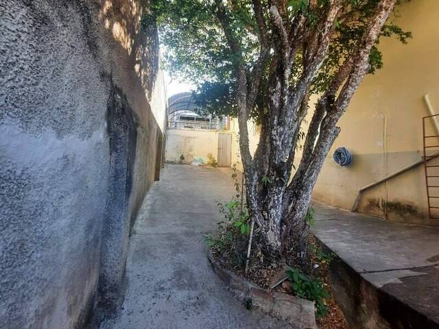 Casa para Venda em Belo Horizonte - 4