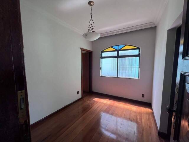 Casa para Venda em Belo Horizonte - 4