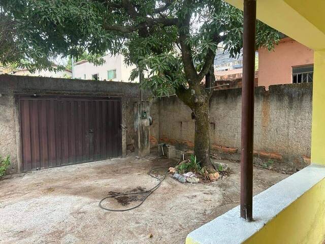 #1869 - Casa para Venda em Santa Luzia - MG - 2