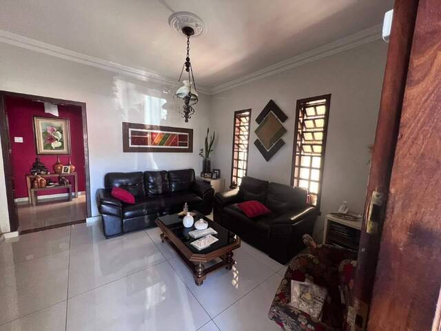 #1857 - Casa para Venda em Belo Horizonte - MG - 1