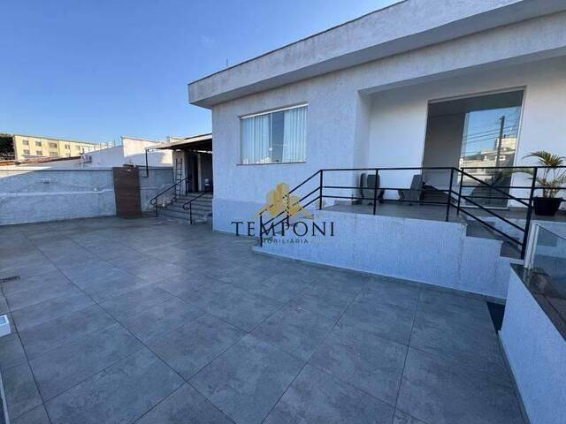 Casa para Venda em Belo Horizonte - 2